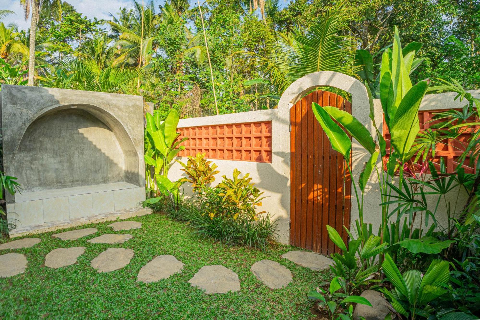 Puri Kurnia Ayu Hotel Ubud  Ngoại thất bức ảnh